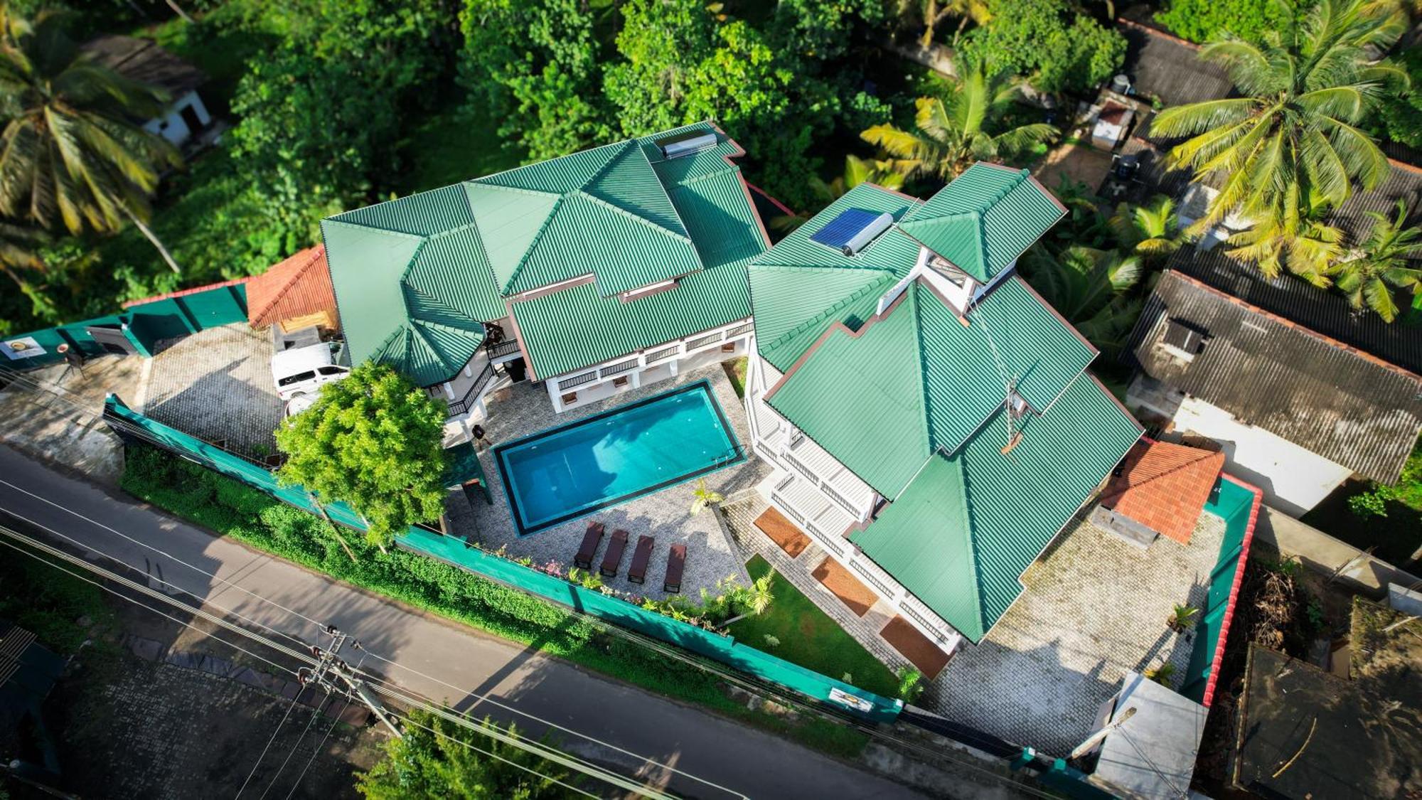 Teya Beach Hotel Ahangama Exterior foto