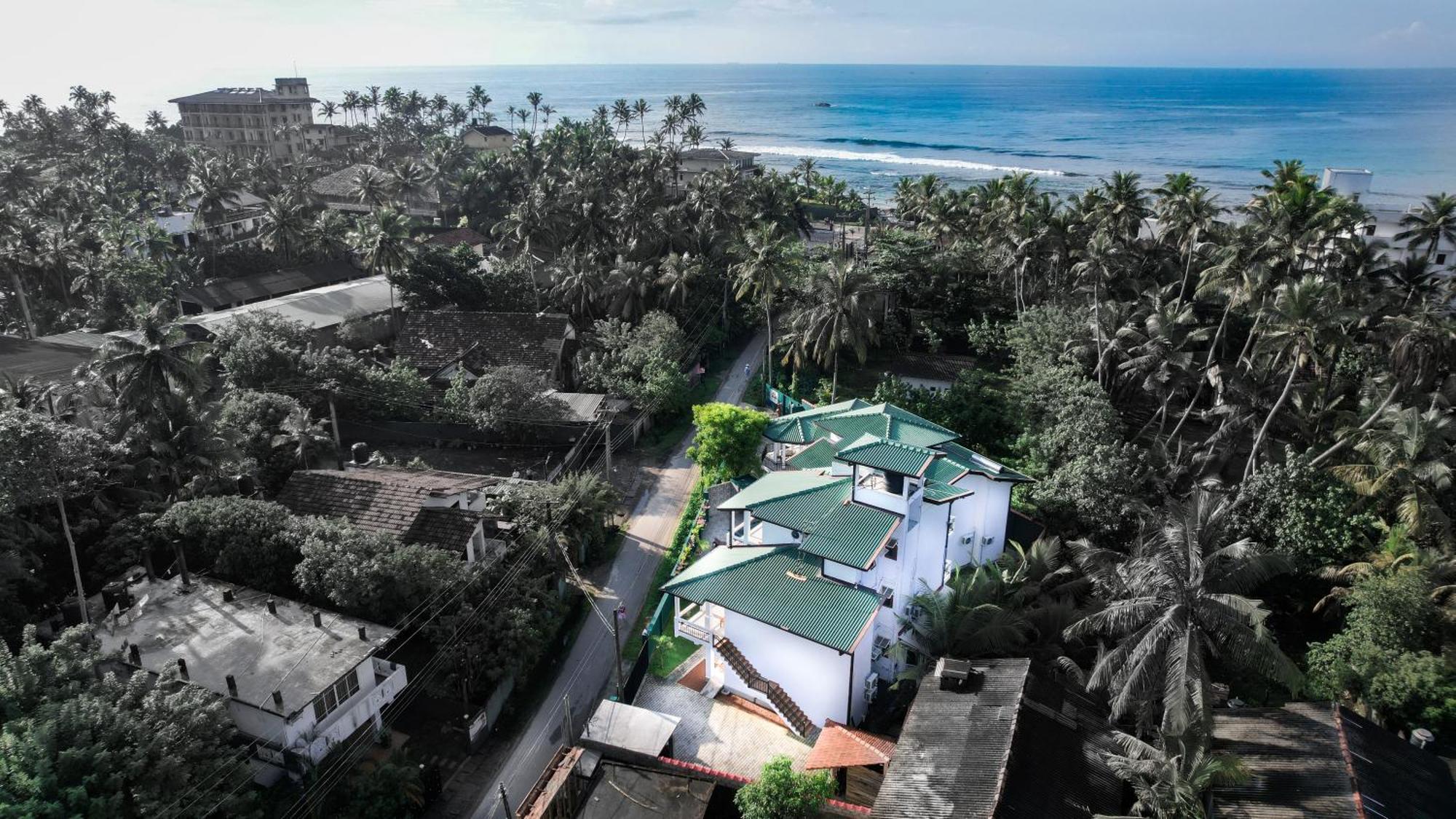 Teya Beach Hotel Ahangama Exterior foto